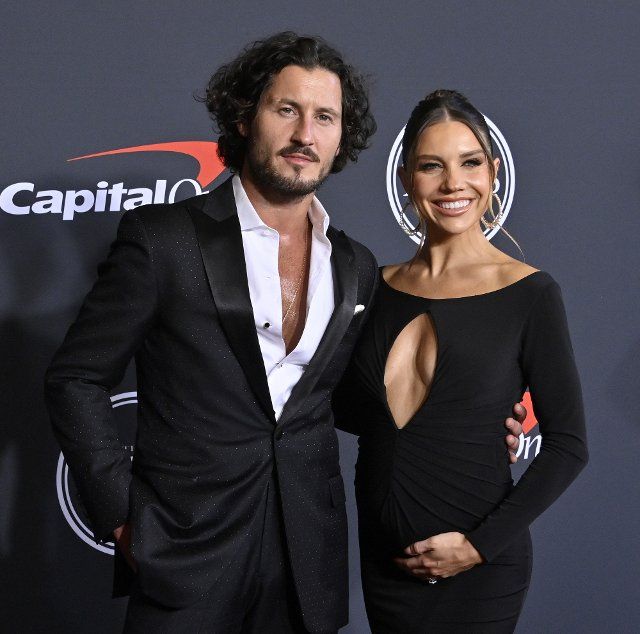 Valentin Chmerkovskiy and Jenna Johnson Chmerkovskiy attend the 30th annual ESPY Awards at the Dolby Theatre in the Hollywood section of Los Angeles on Wednesday, July 20, 2022. Photo by Jim Ruymen