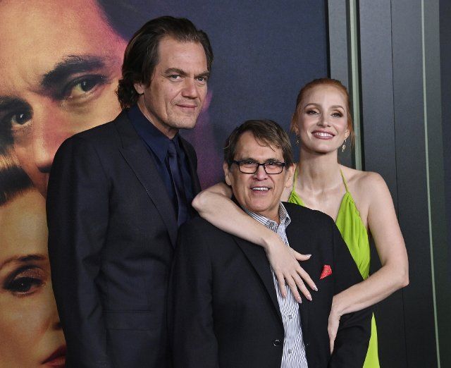 Cast members Michael Shannon (L) and Jessica Chastain (R) and famed Nashville vocal coach Ron Browning (C) attend the premiere of Showtime\
