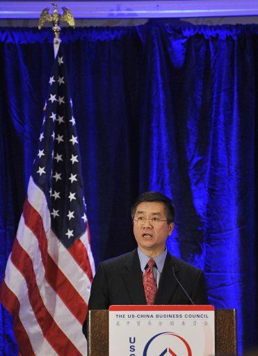 (110113) -- WASHINGTON Jan. 13 2011 (Xinhua) -- U.S. Commerce Secretary Gary Locke delivers a speech at a luncheon hosted by the U.S.-China Business Council in Washington D.C. capital of the United States Jan. 13 2011. The United States and ...