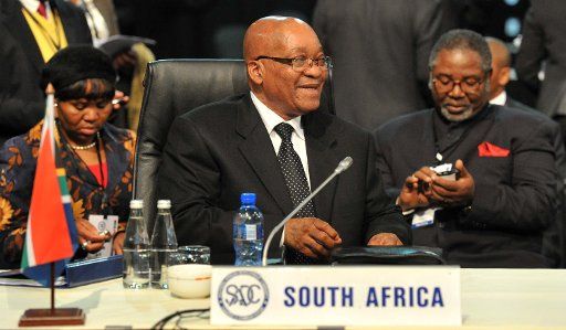 (110612) -- JOHANNESBURG June 12 2011 (Xinhua) -- South African President Jacob Zuma (front) attends an extraordinary summit of the Southern African Development Community (SADC) to discuss Madagascar and Zimbabwe issues in Johannesburg South ...