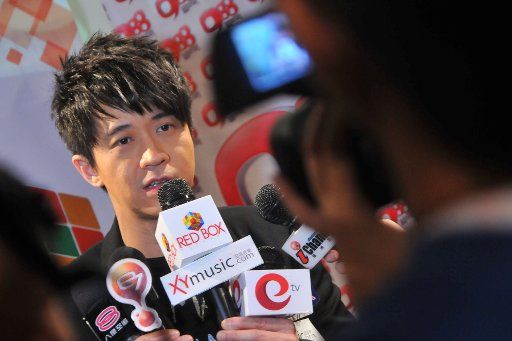(110818) -- KUALA LUMPUR Aug. 18 2011 (Xinhua) -- Malaysian singer Michael Wong speaks to the media during a news conference to promote his album "Rainy Sunday in Taipei" in Kuala Lumpur capital of Malasia Aug. 18 2011. (Xinhua\/Chong Voon Chung)...
