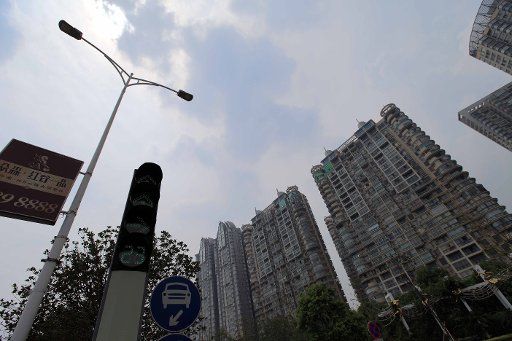 (110822) -- NANCHANG Aug. 22 2011 (Xinhua) -- High-rise residential buildings are seen in Nanchang east China\