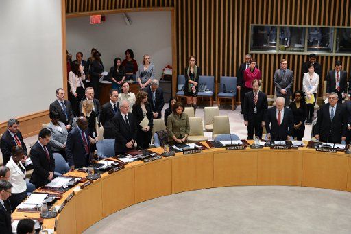 (130418) -- NEW YORK, April 18, 2013 (Xinhua) -- The UN Security Council observes a moment of silence for late British Prime Minister Margaret Thatcher, at the UN headquarters in New York, the United States, on April 17, 2013. Margaret Thatcher died ...