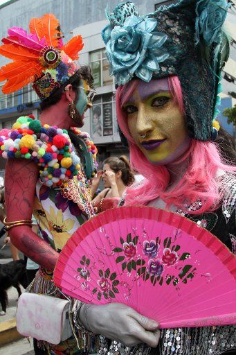 (150629) -- SAN JOSE, June 29, 2015 (Xinhua) -- People participate in the Gay Pride Parade, in San Jose, capital of Costa Rica, on June 28, 2015. The Gay Pride Parade is one of the largest celebrations of the LGBT (lesbians, gays, bisexuals and ...