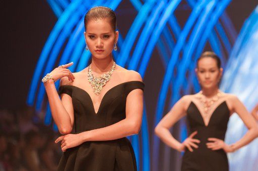 (151019) -- HO CHI MINH CITY, Oct. 19, 2015 (Xinhua) -- Models present creations during the last day of the Vietnam International Fashion Week 2015 in Ho Chi Minh City, Vietnam, Oct. 18, 2015. Vietnam International Fashion Week 2015 was held in Ho ...