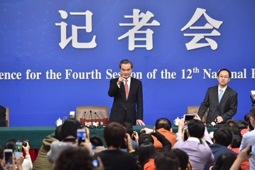 (160308) -- BEIJING, March 8, 2016 (Xinhua) -- Chinese Foreign Minister Wang Yi gives a press conference on China\