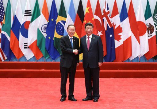 (160904) -- HANGZHOU, Sept. 4, 2016 (Xinhua) -- Chinese President Xi Jinping welcomes UN Secretary-General Ban Ki-moon before the Group of 20 (G20) summit in Hangzhou, capital of east China\