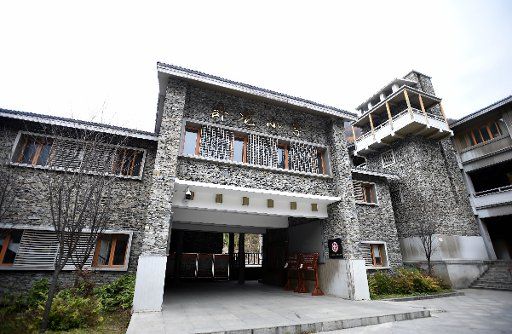 (161202) -- CHENGDU, Dec. 2, 2016 (Xinhua) -- Photo taken on Nov. 29, 2016 shows the Wolong Primary School in the Wolong National Nature Reserve, southwest China\