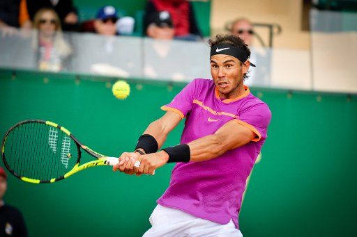 (170424) -- ROQUEBRUNE-CAP-MARTIN, April 24, 2017 (Xinhua) -- Rafael Nadal of Spain returns the ball to his compatriot Albert Ramos-Vinolas during their final match at the ATP World Tour Masters Monte Carlo in Roquebrune-Cap-Martin, April 23, 2017. ...