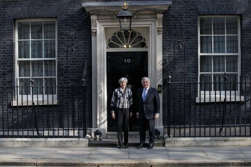 (170420) -- LONDON, April 20, 2017 (Xinhua) -- British Prime Minister Theresa May (L) meets with President of the European Parliament Antonio Tajani at 10 Downing Street in London, Britain on April 20, 2017. (Xinhua\/Tim Ireland)(rh)