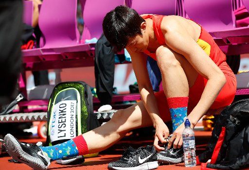 (170811) -- LONDON, Aug. 11, 2017 (Xinhua) -- Zhang Guowei of China reacts after he fails his 2.26 height attempt during Men\