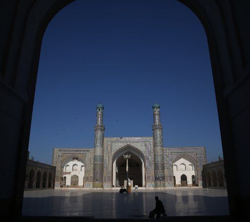 (180418) -- HERAT, April 18, 2018 (Xinhua) -- Photo taken on April 16, 2018 shows the Masjid-e Jami mosque in Herat city, a UNESCO World Heritage Site, in Afghanistan. (Xinhua\/Rahmat Alizadah)(srb)