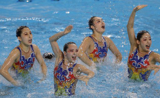 (180421) -- BEIJING, April 21, 2018 (Xinhua) -- Team China compete during the free routine teams final at 2018 FINA Artistic Swimming World Series in Beijing, capital of China, April 21, 2018. (Xinhua\/Ding Xu)