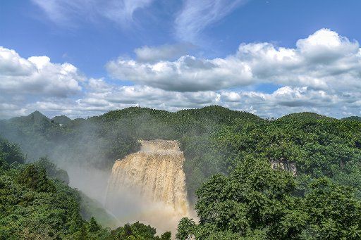 (180620) -- ANSHUN, June 20, 2018 (Xinhua) -- Photo taken on June 20, 2018 shows the Huangguoshu Waterfall in Anshun, southwest China\