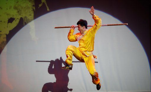 (180909) -- WASHINGTON, Sep. 9, 2018 (Xinhua)-- Martial artists show off their Kungfu skills to a large audience for the "China Day" Wushu show at the Ernst Cultural Center in the U.S. State of Virgina, on Sept. 8, 2018. (Xinhua\/Shen Ting)(dh)