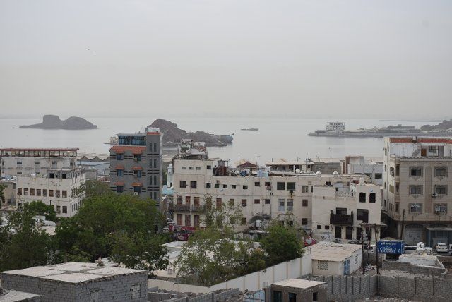 (190828) -- ADEN (YEMEN), Aug. 28, 2019 (Xinhua) -- Photo taken on Aug. 28, 2019 shows a view of the strategic port city of Aden, Yemen. Forces of the Saudi-backed Yemeni government on Wednesday launched a large-scale attack against the strategic port city of Aden which is controlled by the Southern Transitional Council. (Photo by Murad Abdo\/Xinhua