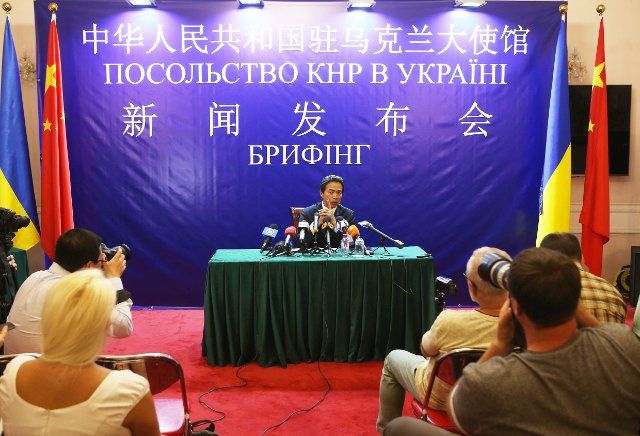 (190831) -- KIEV, Aug. 31, 2019 (Xinhua) -- Chinese Ambassador to Ukraine Du Wei speaks at a press conference in Kiev, Ukraine, Aug. 30, 2019. China protects intellectual property rights when cooperating with others, including Ukraine, and U.S. National Security Adviser John Bolton\