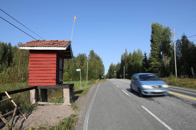(190903) -- HELSINKI, Sept. 3, 2019 (Xinhua) -- Photo taken on Sept. 1, 2019 shows a tiny museum transformed from a milk platform in Velaatta village near Tampere, southern Finland. The museum used to be a milk platform where Finnish people would hand the full cans of milk and wait for lorries to collect them for the dairy. The museum, open to public free of charge from June 18 to Oct. 1 every year, stands for hard work and social change in Finland. A question about what happy life is has been raised during an ongoing activity in the museum and visitors wrote down their answers on notes and left them in the museum. (Xinhua\/Li Jizhi