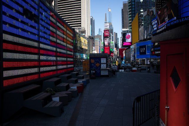 (200326) -- NEW YORK, March 26, 2020 (Xinhua) -- Times Square is seen in New York, the United States, on March 26, 2020. The United States reported 82,404 confirmed COVID-19 cases as of 6 p.m. U.S. Eastern Time on Thursday (2200 GMT), according to the Center for Systems Science and Engineering (CSSE) at Johns Hopkins University. The United States has surpassed China to become the country with most COVID-19 cases in the world, according to the CSSE. (Photo by Michael Nagle\/Xinhua)
