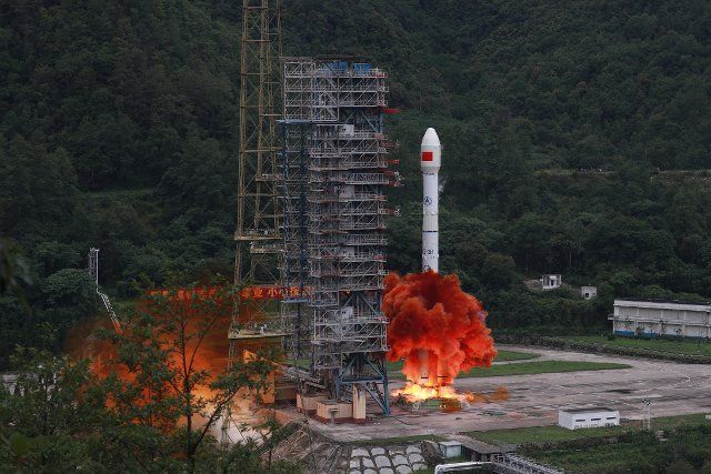 (200623) -- XICHANG, June 23, 2020 (Xinhua) -- A carrier rocket carrying the last satellite of the BeiDou Navigation Satellite System (BDS) blasts off from the Xichang Satellite Launch Center in southwest China\