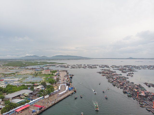 (200816) -- LINGSHUI, Aug. 16, 2020 (Xinhua) -- Aerial photo taken on Aug. 16, 2020 shows fishing boats sailing on the sea as the summer fishing moratorium ended in Xincun Township in south China\
