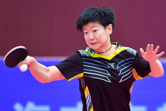 (201009) -- WEIHAI, Oct. 9, 2020 (Xinhua) -- Sun Yingsha of Hebei team competes during the women\