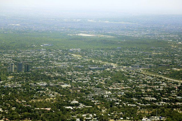 (210606) -- ISLAMABAD, June 6, 2021 (Xinhua) -- Photo taken on June 5, 2021 shows a view of Islamabad, capital of Pakistan. Saturday marked the World Environment Day. Being the global host of this year\