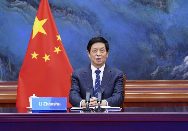 (210622) -- BEIJING, June 22, 2021 (Xinhua) -- Li Zhanshu, chairman of the National People\