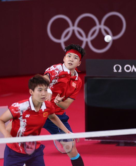(210729) -- TOKYO, July 29, 2021 (Xinhua) -- Du Yue and Li Yinhui of China compete during the women\