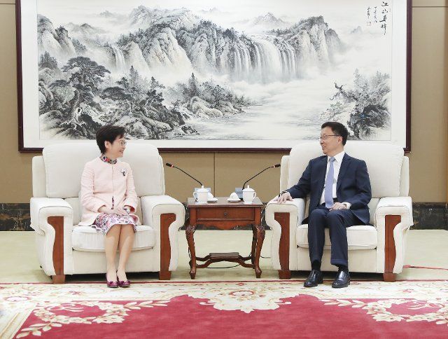 (210918) -- SHENZHEN, Sept. 18, 2021 (Xinhua) -- Chinese Vice Premier Han Zheng, also a member of the Standing Committee of the Political Bureau of the Communist Party of China Central Committee, meets with Chief Executive of the Hong Kong Special Administrative Region Carrie Lam in Shenzhen, south China\