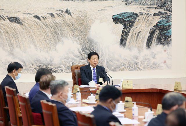 (220419) -- BEIJING, April 19, 2022 (Xinhua) -- Li Zhanshu, chairman of the National People\