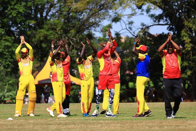 (220625) -- KAMPALA, June 25, 2022 (Xinhua) -- Players of Uganda celebrate winning the ICC Men\