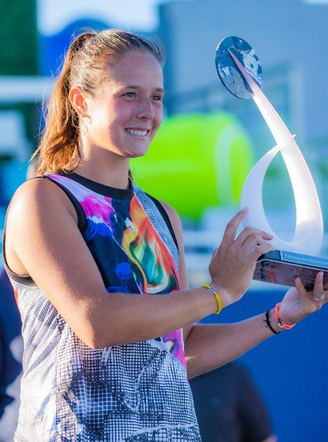 (220808) -- SAN JOSE, Aug. 8, 2022 (Xinhua) -- Daria Kasatkina of Russia poses on the podium after the singles final against Shelby Rogers of the United States at the 2022 Mubadala Silicon Valley Classic in San Jose, California, the United States, Aug. 7, 2022. (Photo by Dong Xudong\/Xinhua