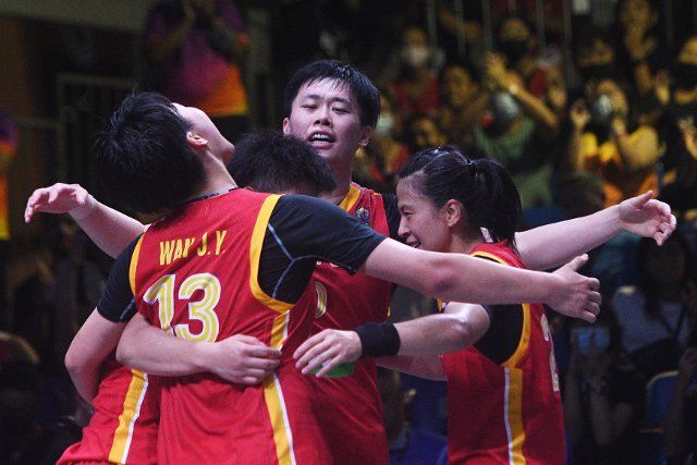 (220710) -- SINGAPORE, July 10, 2022 (Xinhua) -- Players of China celebrate after winning the FIBA 3x3 Asia Cup women\