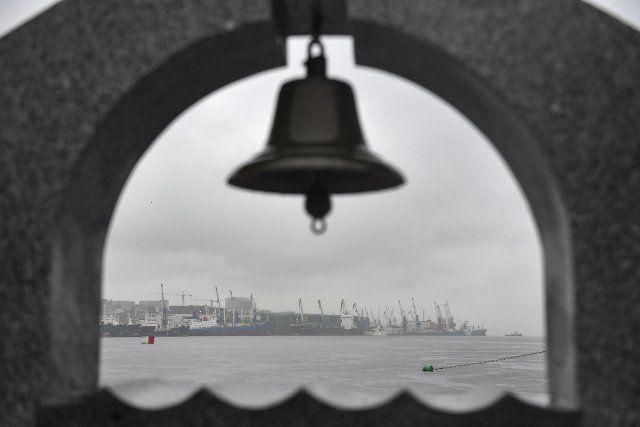 (220906) -- VLADIVOSTOK, Sept. 6, 2022 (Xinhua) -- Photo taken on Sept. 6, 2022 shows the city view of Vladivostok, Russia. (Photo by Alexander Zemlianichenko Jr\/Xinhua