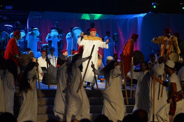 (220819) -- TUNIS, Aug. 19, 2022 (Xinhua) -- Tunisian artists perform traditional Tunisian song and dance during the Carthage International Festival in Tunis, Tunisia, on Aug. 18, 2022. (Photo by Adel Ezzine\/Xinhua