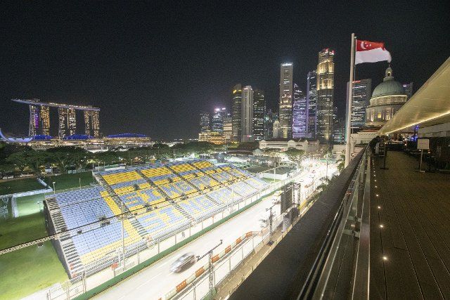 (220926) -- SINGAPORE, Sept. 26, 2022 (Xinhua) -- Photo taken on Sept. 26, 2022 shows Marina Bay Street Circuit of the upcoming F1 Singapore Grand Prix Night Race in Singapore. The F1 Singapore Grand Prix night race will be held from Sept. 30 to Oct. 2. (Photo by Then Chih Wey\/Xinhua