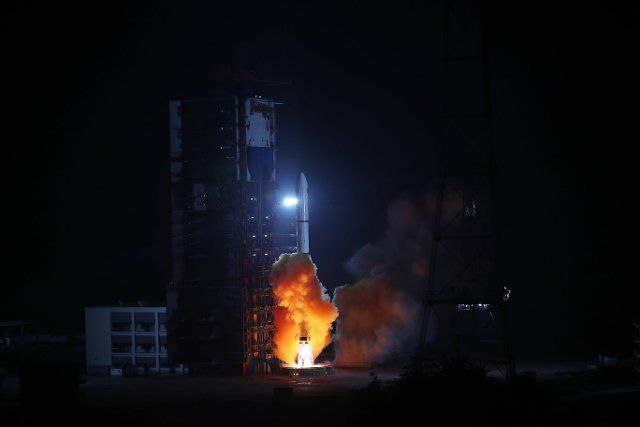 (220926) -- XICHANG, Sept. 26, 2022 (Xinhua) -- A Long March-2D carrier rocket carrying the Yaogan-36 satellite blasts off from the Xichang Satellite Launch Center in southwest China\