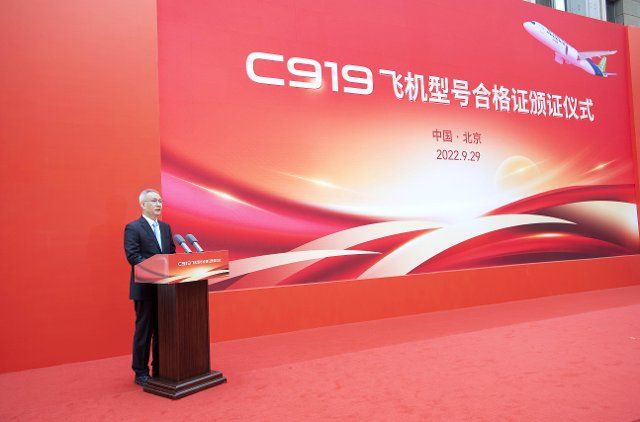 (221001) -- BEIJING, Oct. 1, 2022 (Xinhua) -- Chinese Vice Premier Liu He, also a member of the Political Bureau of the Communist Party of China Central Committee, addresses the type certificate conferring ceremony for the C919, China\