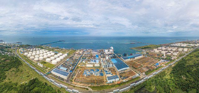 (221002) -- YANGPU, Oct. 2, 2022 (Xinhua) -- Aerial panoramic photo taken on Oct. 1, 2022 shows the petrochemical functional area of Yangpu Economic Development Zone in south China\