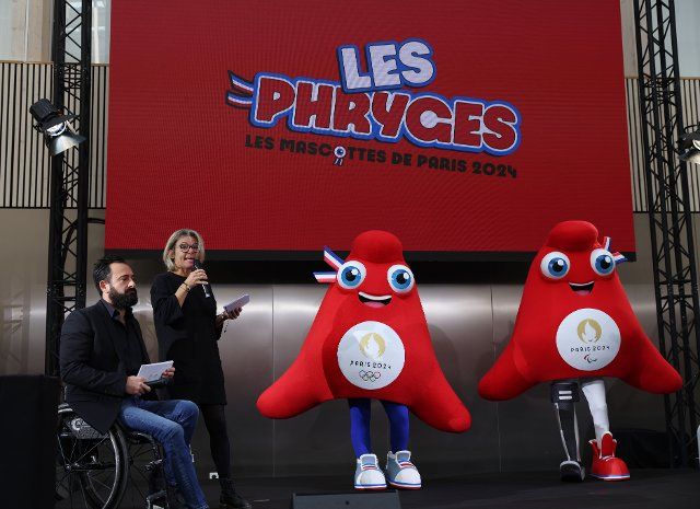 (221114) -- SAINT DENIS, Nov. 14, 2022 (Xinhua) -- Photo taken on Nov. 14, 2022 shows the Phryges, unveiled as the official mascots of Paris 2024 Olympic and Paralympic Games during a press conference in Saint Denis, France. (Xinhua\/Gao Jing