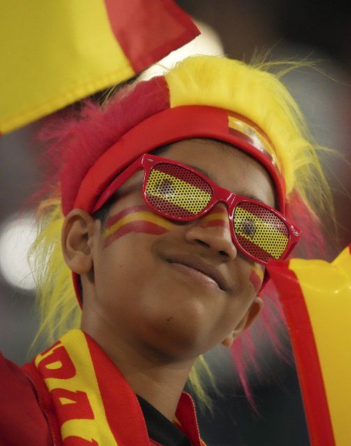 (221206) -- AL RAYYAN, Dec. 6, 2022 (Xinhua) -- A fan is seen prior to the Round of 16 match between Morocco and Spain at the 2022 FIFA World Cup at Education City Stadium in Al Rayyan, Qatar, Dec. 6, 2022. (Xinhua\/Li Gang