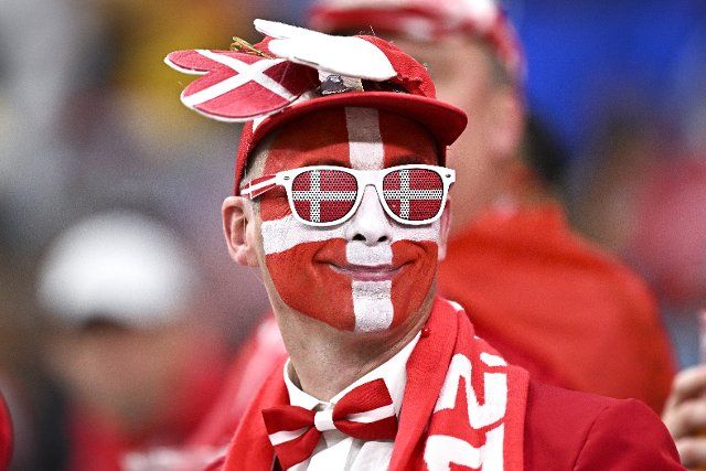 (221130) -- AL WAKRAH, Nov. 30, 2022 (Xinhua) -- A fan of Denmark waits for the start of the Group D match between Australia and Denmark at the 2022 FIFA World Cup at Al Janoub Stadium in Al Wakrah, Qatar, Nov. 30, 2022. (Xinhua\/Xin Yuewei