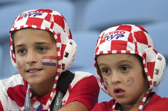 (221205) -- AL WAKRAH, Dec. 5, 2022 (Xinhua) -- Fans of Croatia waits for the start of the Round of 16 match between Japan and Croatia at the 2022 FIFA World Cup at Al Janoub Stadium in Al Wakrah, Qatar, Dec. 5, 2022. (Xinhua\/Li Gang