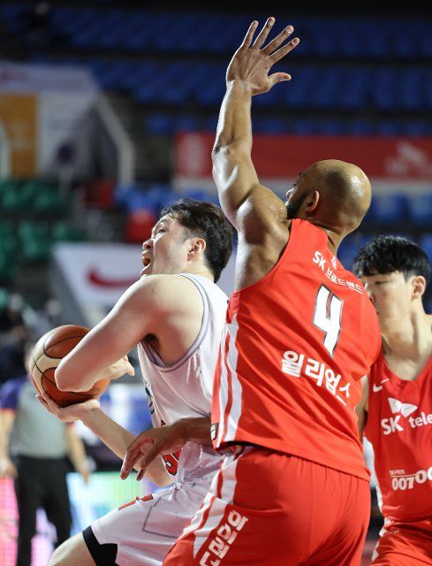 Basketball: Seoul SK Knights vs. Goyang Orion Orions Goyang Orion Orions\