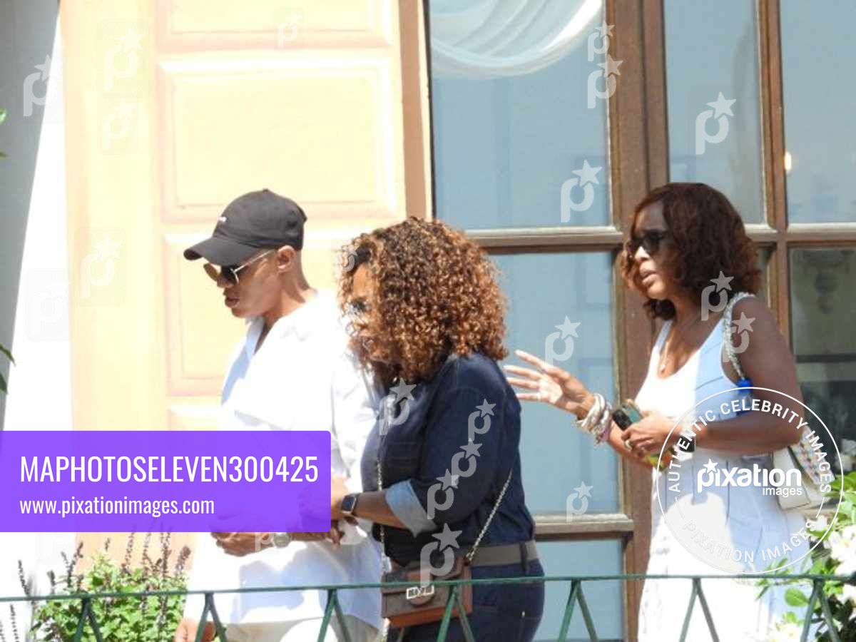 Oprah Winfrey seen in Portofino with producer David Geffen and best friend Gayle King
