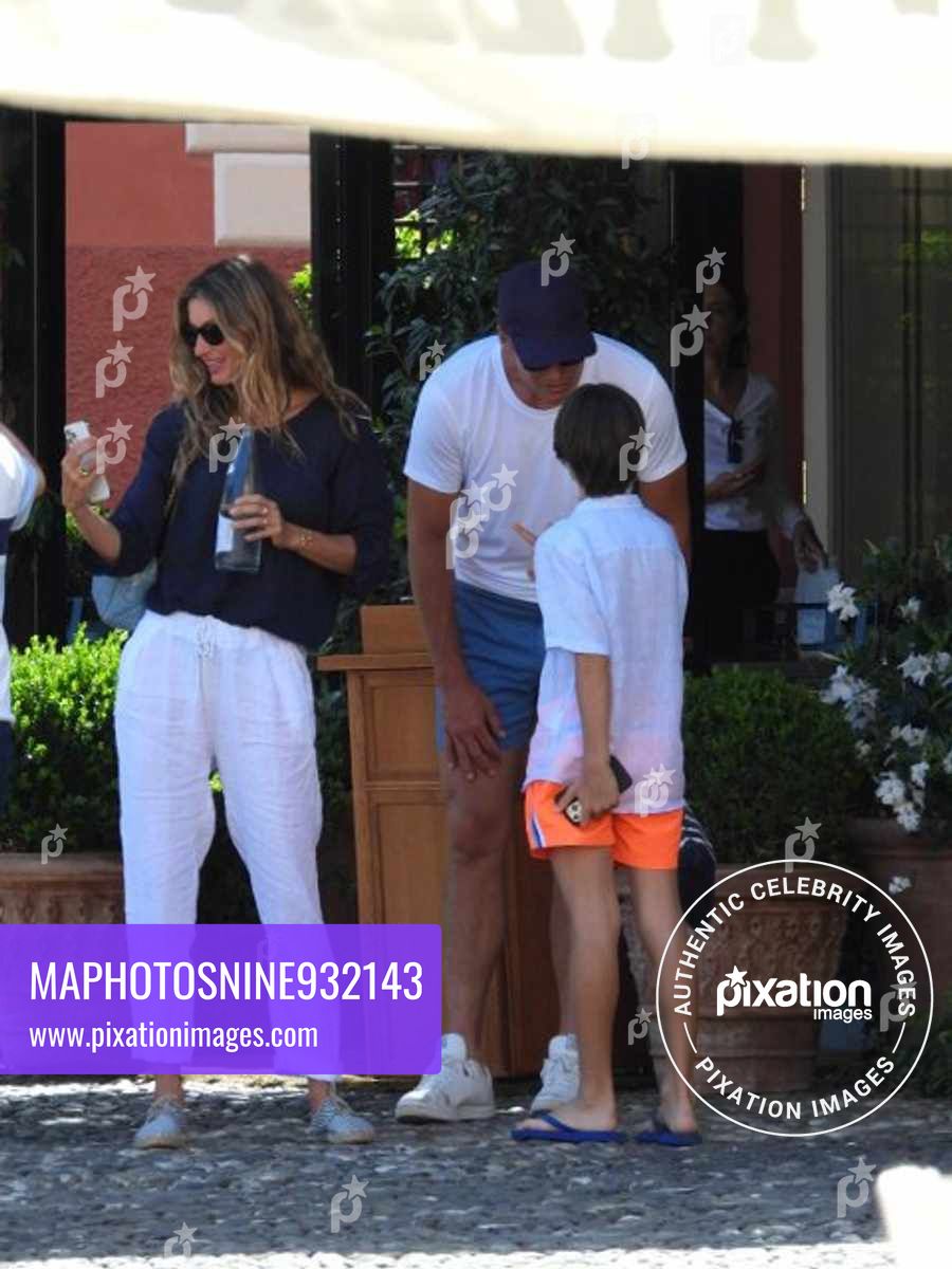 Gisele Bundchen and Tom Brady seen doing some shopping and getting an ice-cream in Portofino with kids
