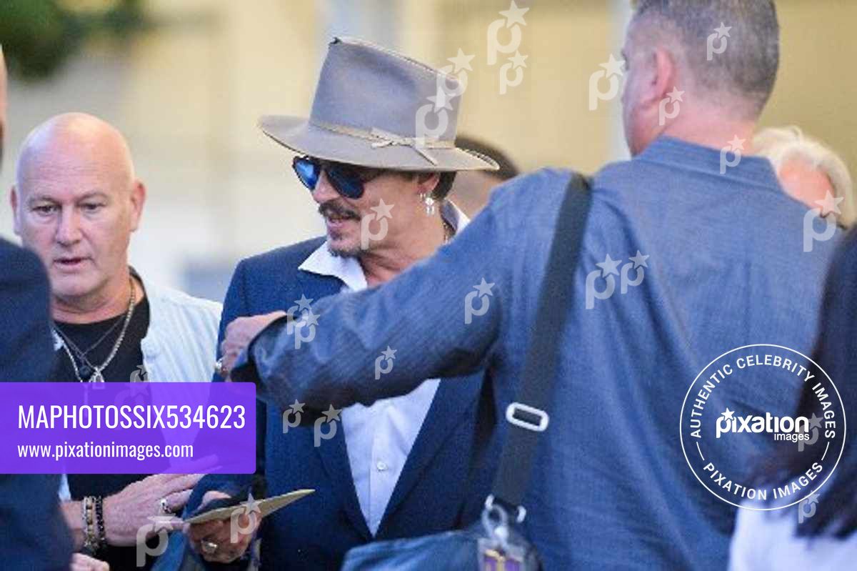Johnny Depp arrives in Venice