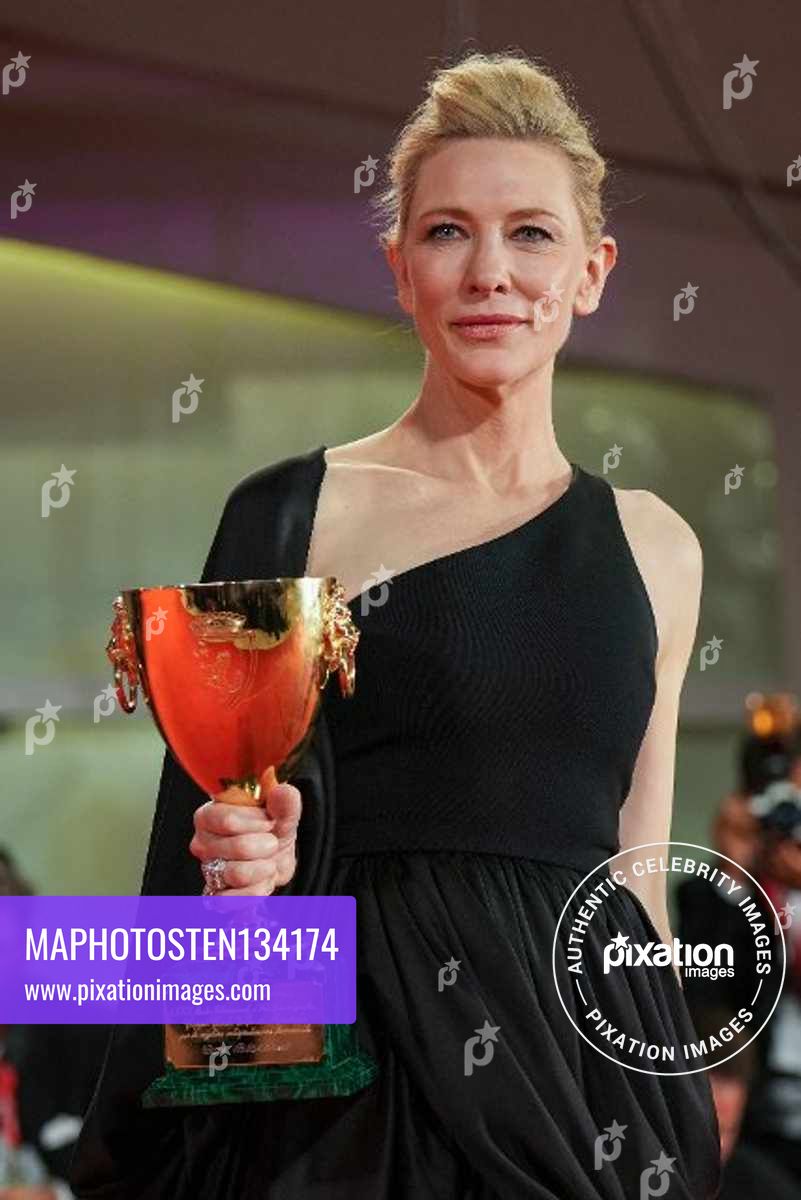 Award Winners Photocall - 79th Venice International Film Festival - Cate Blanchett