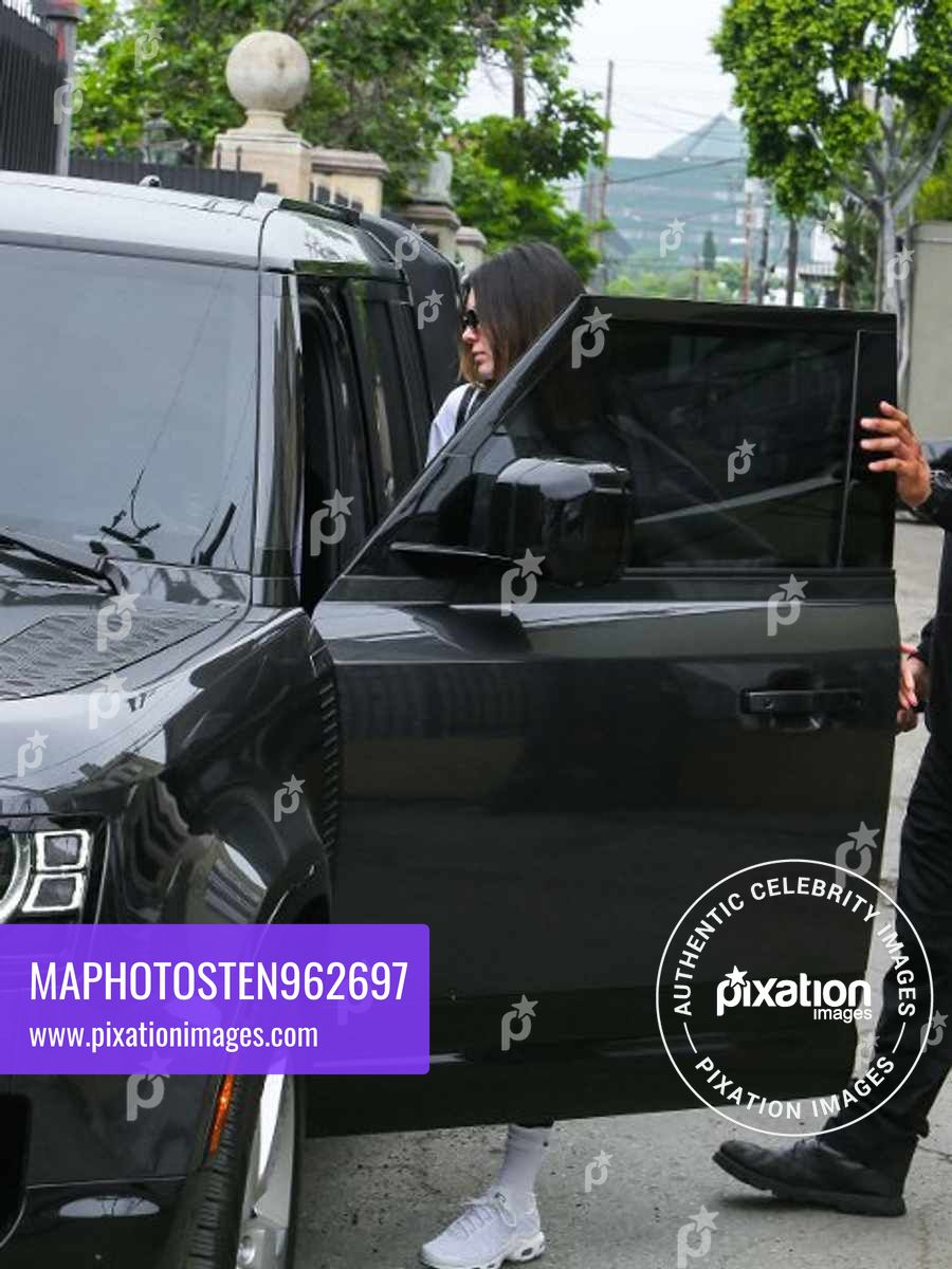 Kendall Jenner runs errands in West Hollywood